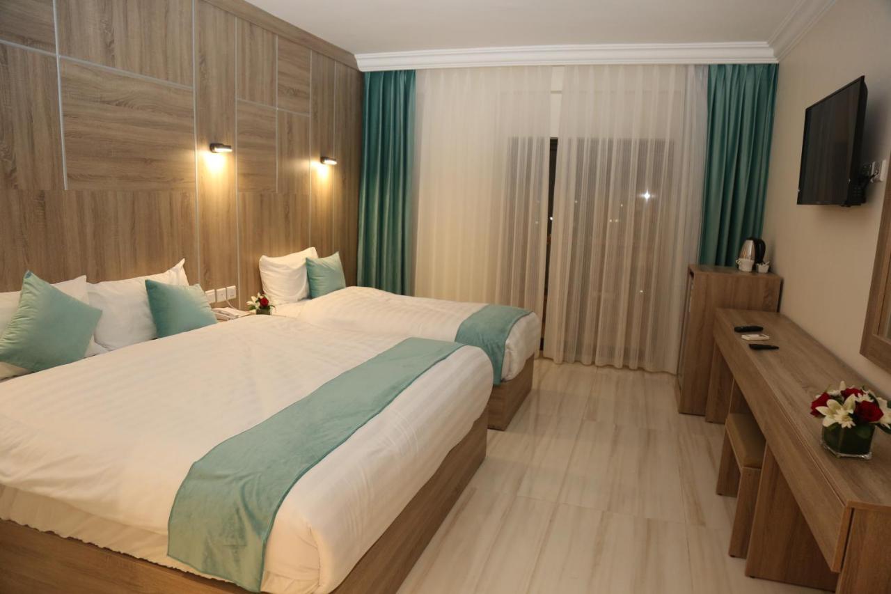 Turquoise Hotel Aqaba Exteriör bild